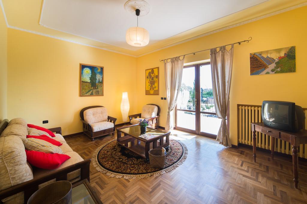 Вілла Casina Pian Di Monetto Монтеф'ясконе Номер фото